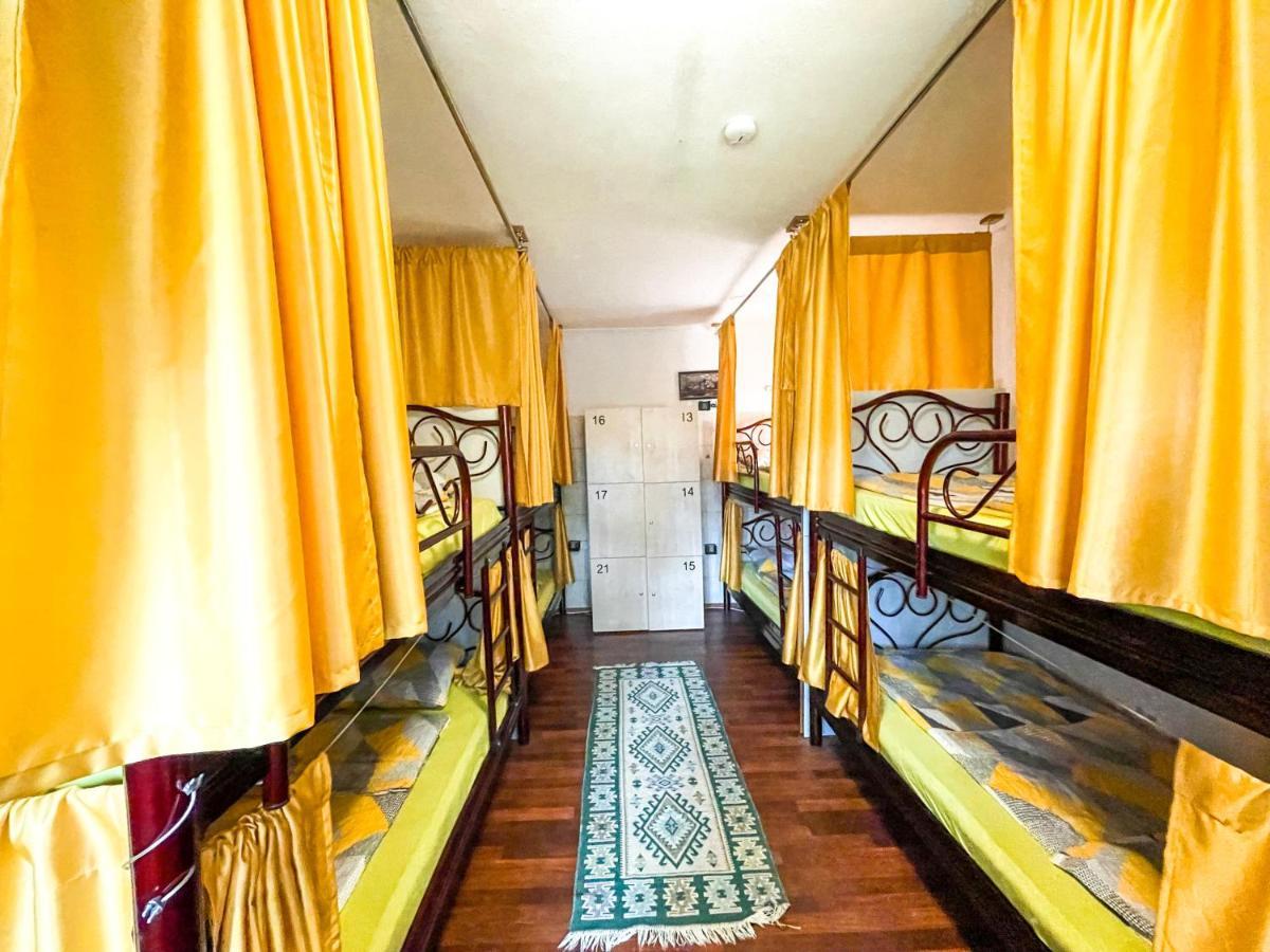 Hi Skopje Hostel Екстериор снимка